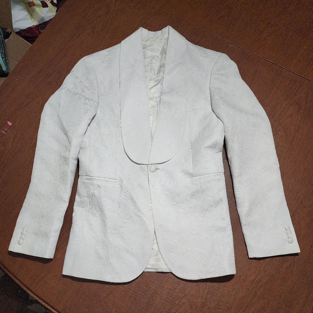 NWOT ... Elegant White Men's Blazer